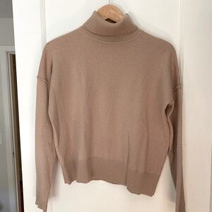 Cuyana cashmere drop sleeve turtleneck sweater